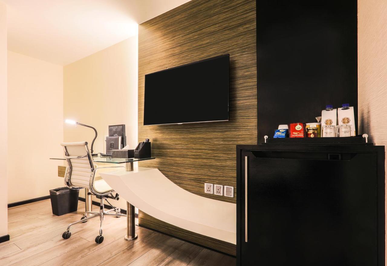 The Empresa Hotel Bombaj Zewnętrze zdjęcie
